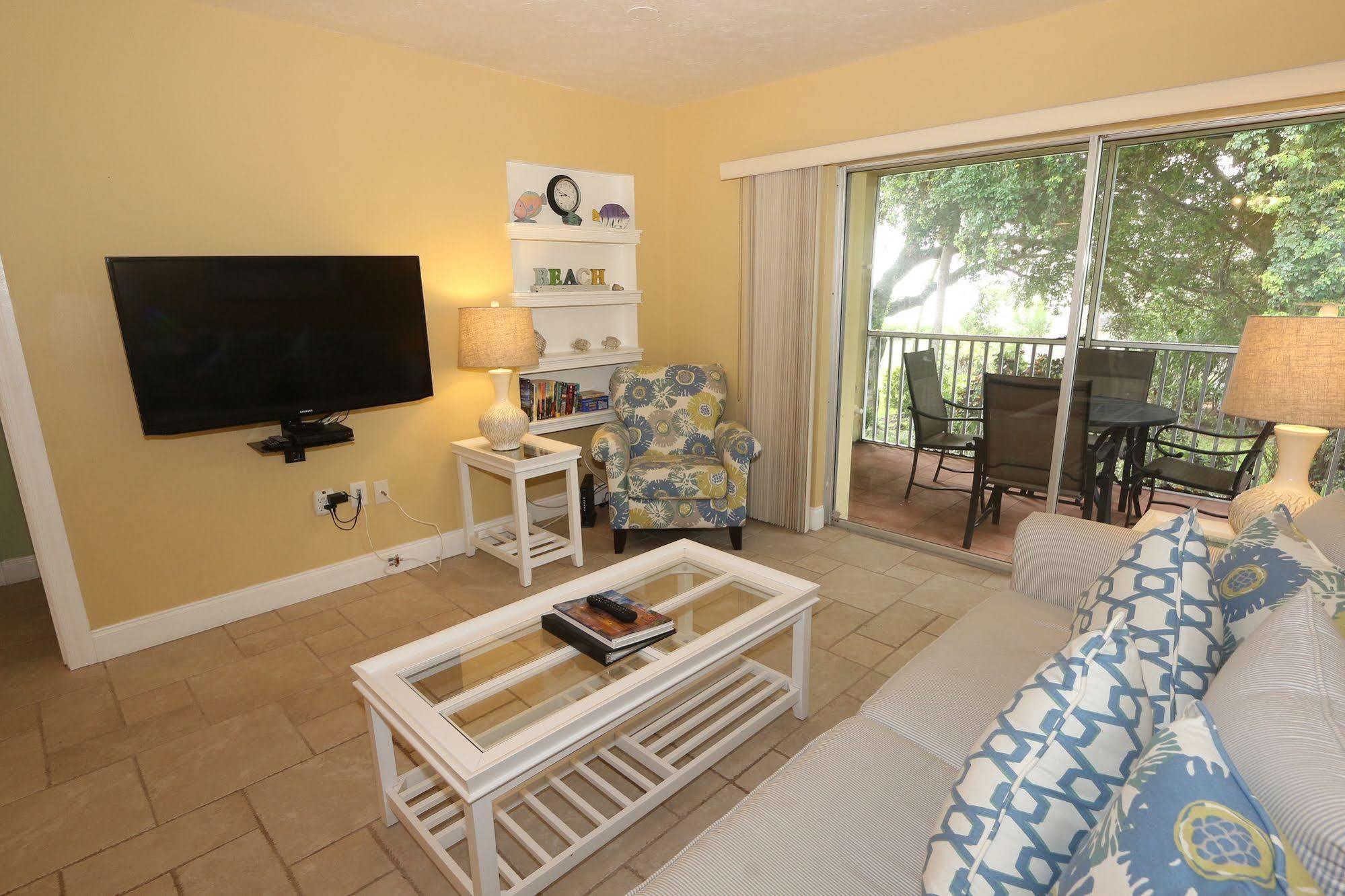Beach Castle Resort By Rva Longboat Key Exteriör bild